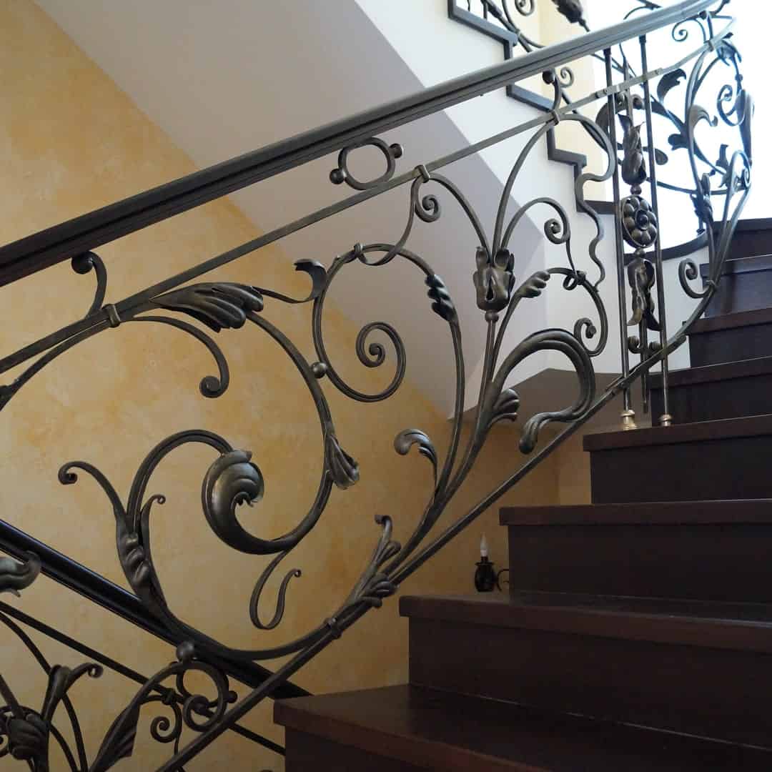 Перильное ограждение лестницы, частный дом, Ленинградская область